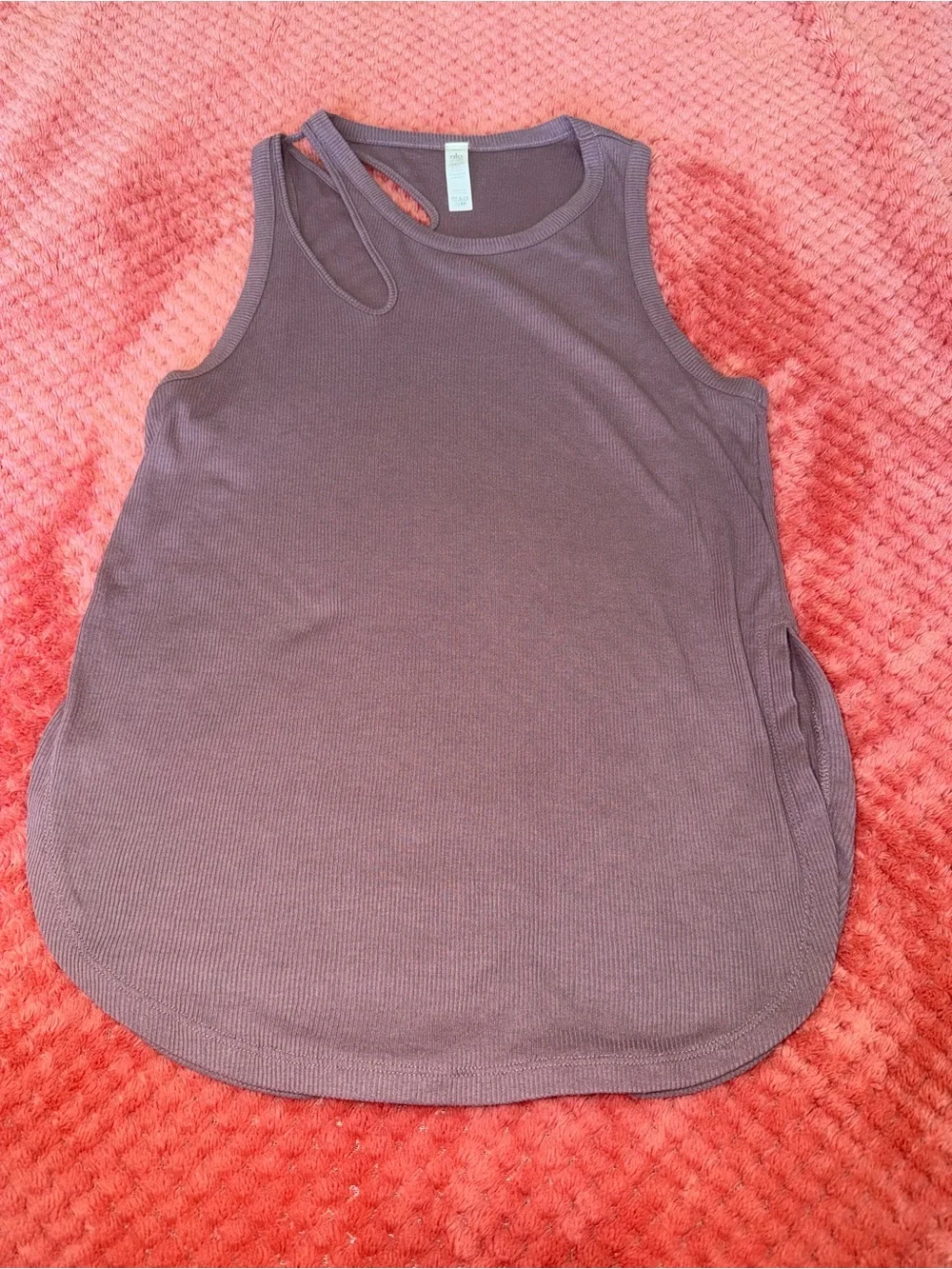 Alo Peak Cutout Ribbed Tank